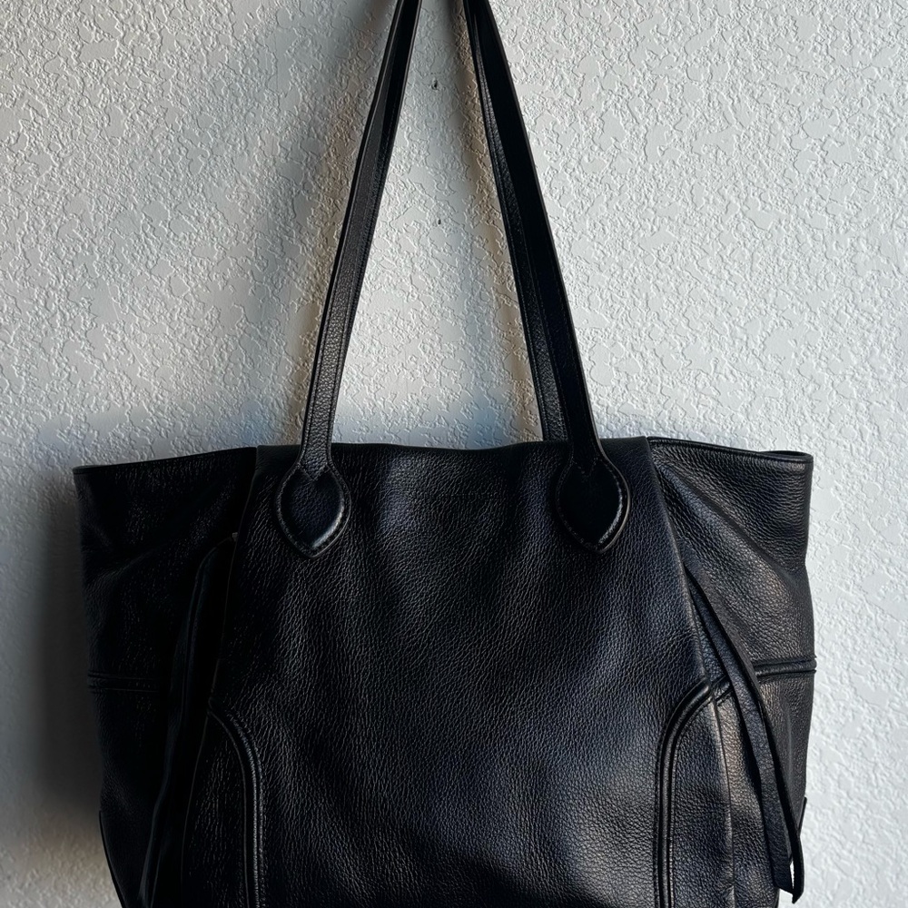 Aimee Kestenberg Black Leather Shoulder Bag - Picture 4 of 9